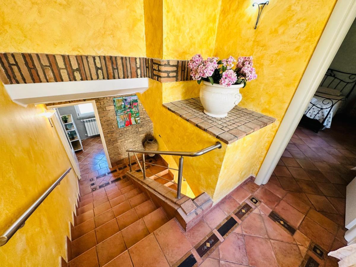 Relax Clementina Apartment ฟิวมิชีโน ภายนอก รูปภาพ